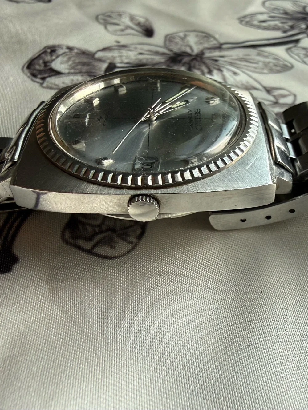Vintage 1970 Seiko Cushion Automatic 7005-7027 Men’s Watch Triple Silver